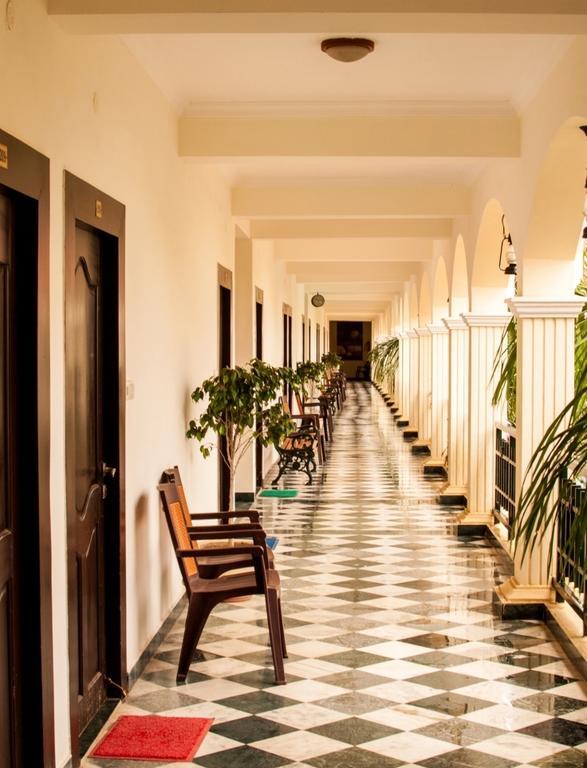 Kumararraja Palace Yelagiri Bagian luar foto